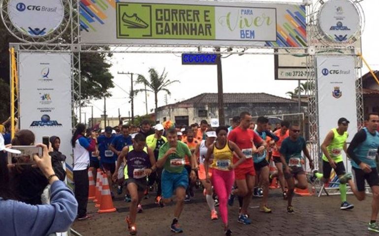 Corrida e Caminhada deste domingo reuniu 1.300 pessoas