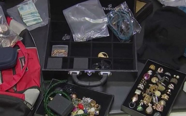 Grupo invade casa, ameaça família e assaltante morre em confronto com a PM em Tietê