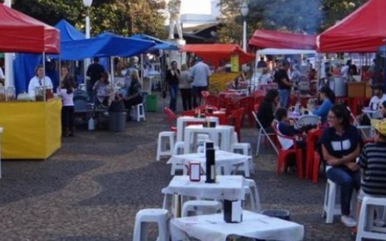 AVARÉ: PM FLAGRA MENORES COM BEBIDA ALCOÓLICA NA FEIRA DA LUA