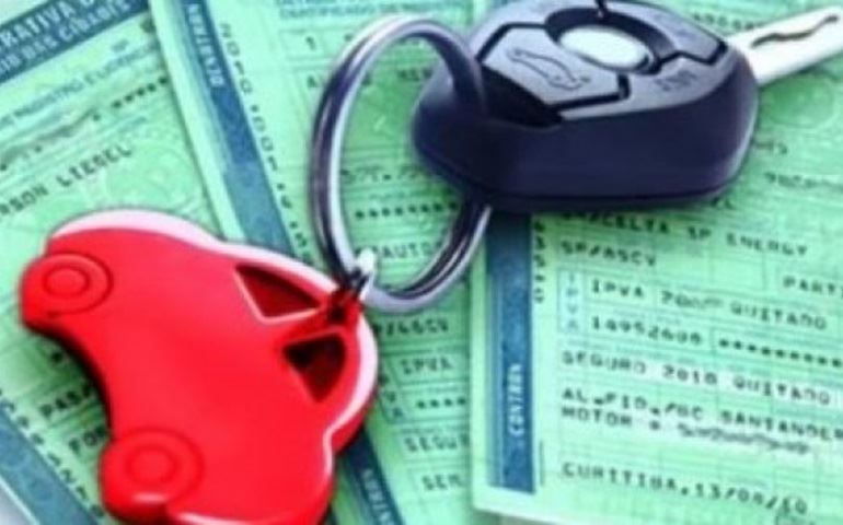 Última semana para licenciamento de veículo com placas final 3