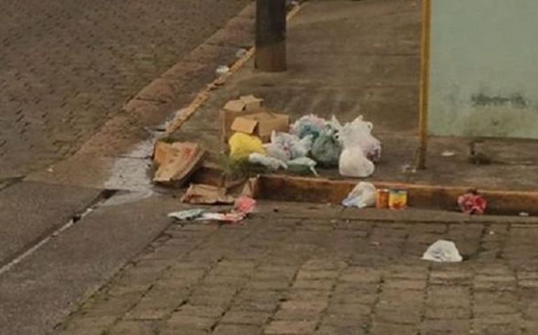 População aguarda mudança na coleta de lixo