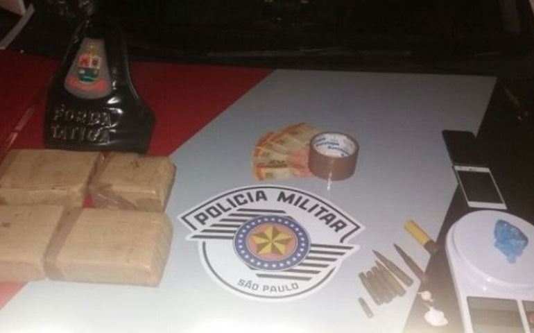 PM PRENDE DUPLA COM DROGAS E MUNIÇÕES DE FUZIL EM AVARÉ