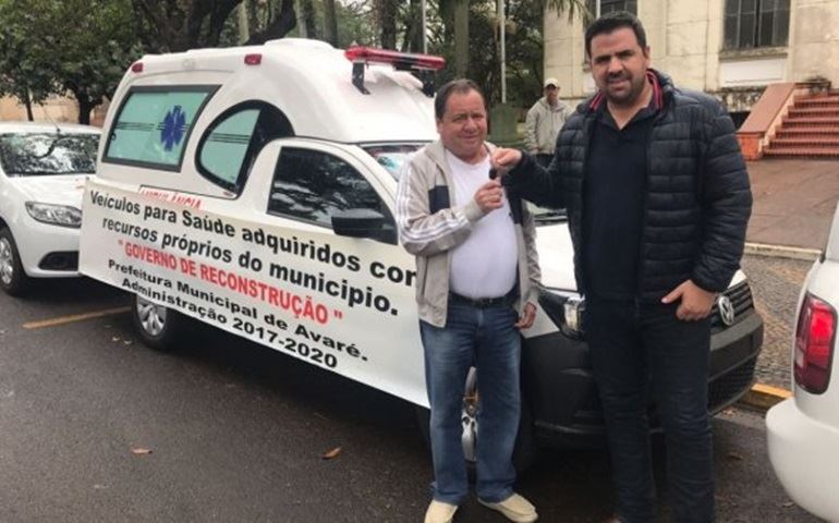 Com recursos próprios Prefeitura adquire três novos veículos para a frota municipal