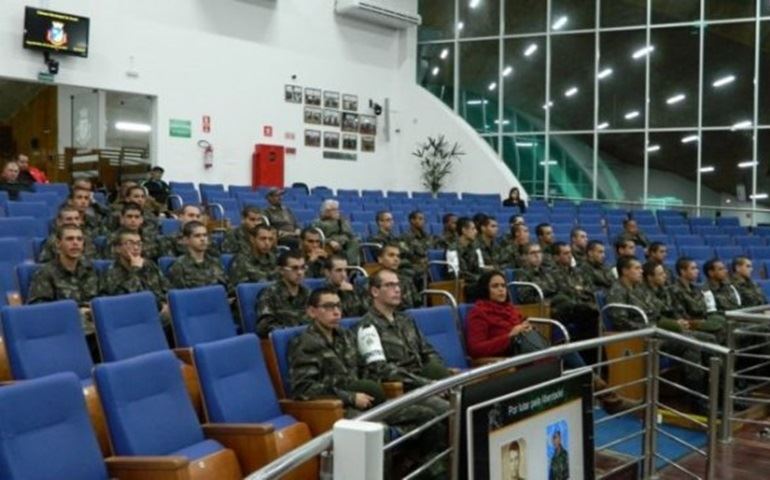 CÂMARA SEDIA PALESTRA EM HOMENAGEM AO SOLDADO BRASILEIRO
