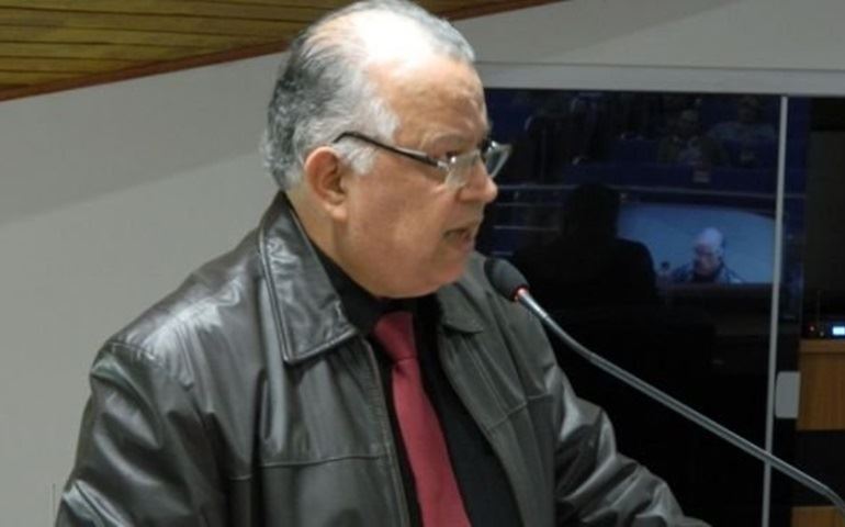 Ernesto quer CPI para investigar possível conluio na Fampop