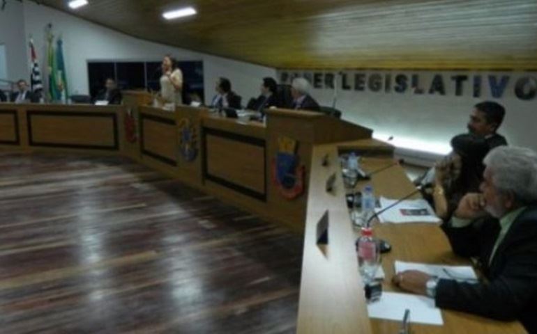 CÂMARA TERÁ SESSÃO TENSA COM POSSIBILIDADE DE ABERTURA DE CPI CONTRA PREFEITO DE AVARÉ