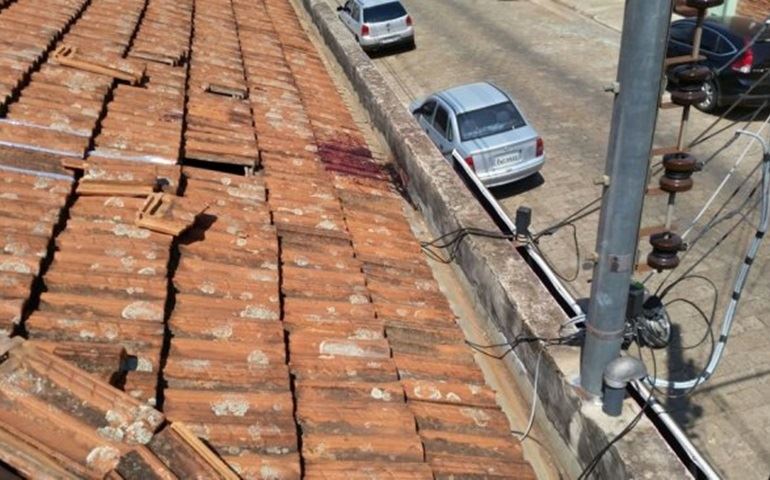 Exames revelam que ladrão que teria sido eletrocutado foi atingido por tiro durante furto