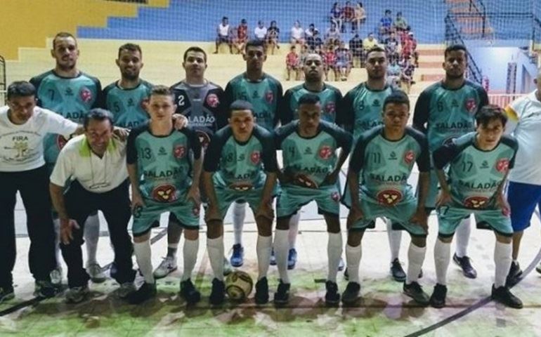 AVARÉ VENCE E AVANÇA NA COPA RECORD DE FUTSAL