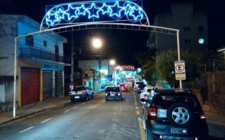 PREFEITURA PODERÁ GASTAR MAIS DE R$ 130 MIL COM LOCAÇÃO DE ENFEITES DE NATAL