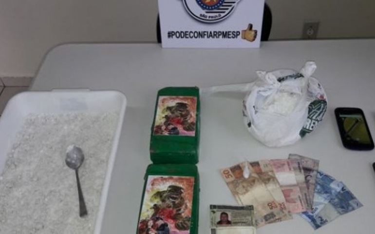MAIS DE 4 KG DE COCAÍNA SÃO APREENDIDOS PELA PM DE AVARÉ