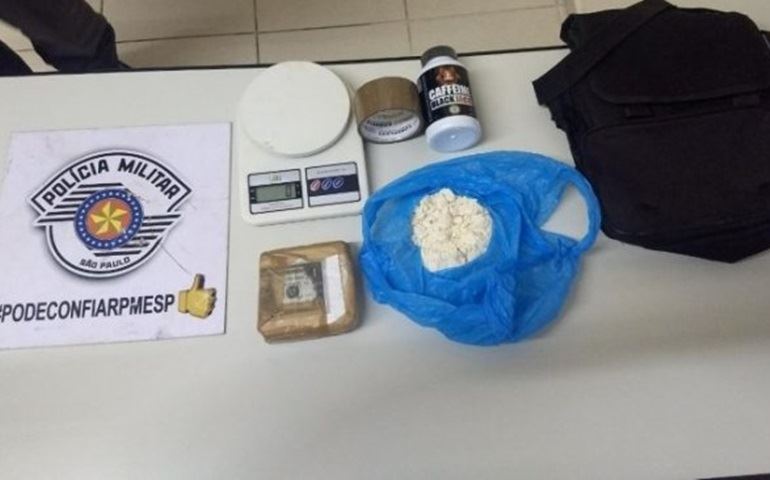PM ENCONTRA MAIS DE MEIO QUILO DE COCAÍNA ESCONDIDO EM UMA CAMA BOX EM AVARÉ
