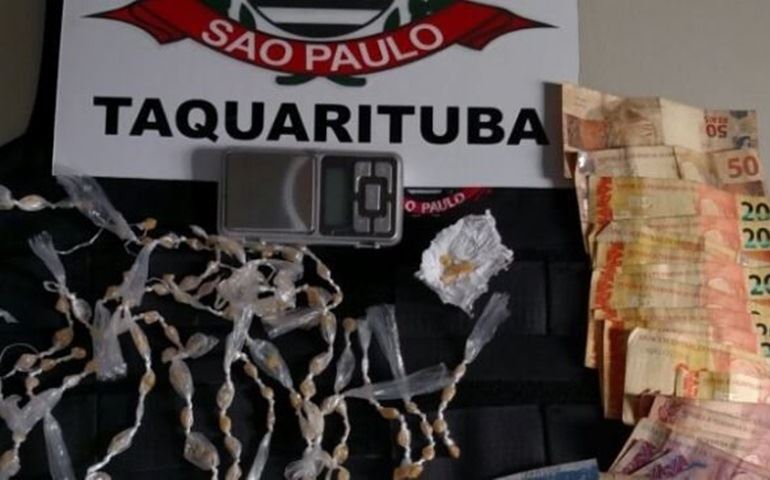 Polícia prende mãe, filha e genro por tráfico de drogas