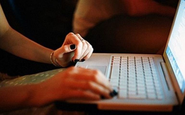 Mãe faz desabafo sobre educação em rede social