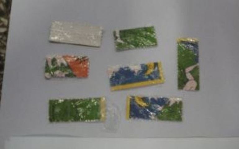 Mulher tenta entregar LSD por carta para filho preso em Avaré