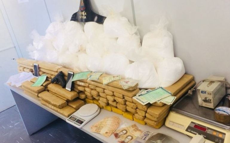 Casal é detido com carro carregado de maconha na rodovia Raposo Tavares