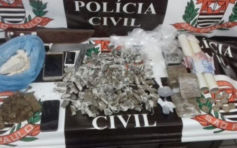 POLÍCIA CIVIL PRENDE TRÊS EM FARTURA COM MAIS UM 1 KG DE DROGAS