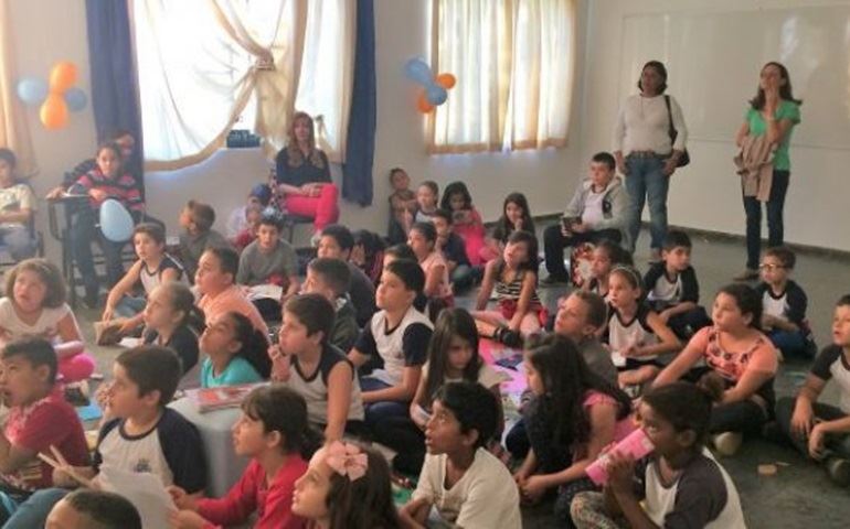 ALUNOS DA REDE MUNICIPAL COMEMORAM A ?SEMANA DO JOVEM TRABALHADOR?