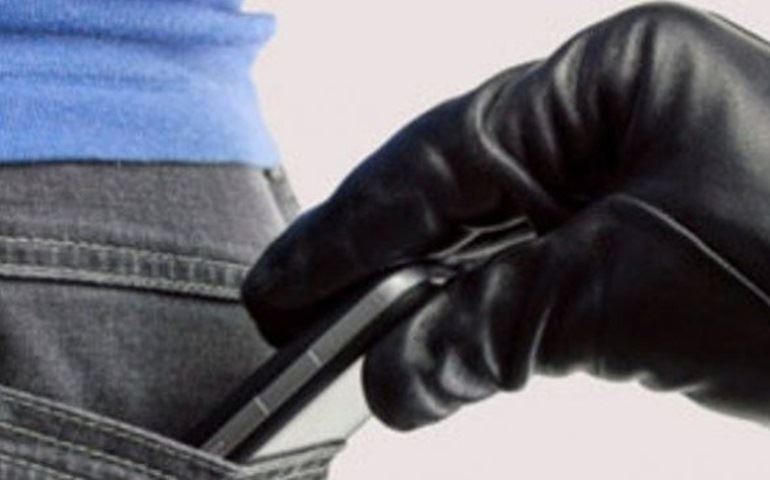 Homem agride jovem para tentar roubar celular em Avaré (SP)