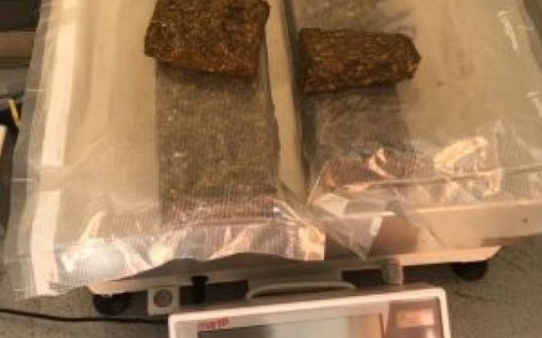 POLÍCIA CIVIL APREENDE DROGA ABANDONADA EM TERRENO NO BONSUCESSO - AVARÉ