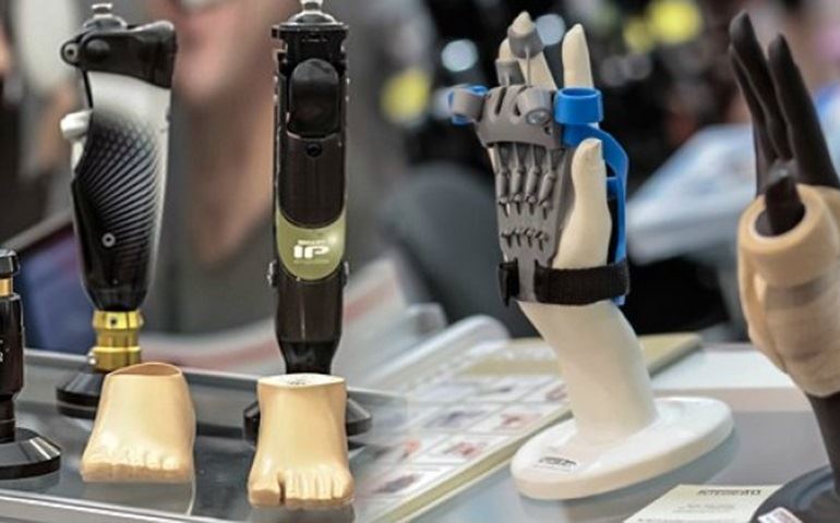 Trabalhador com deficiência poderá usar FGTS para comprar próteses e órteses
