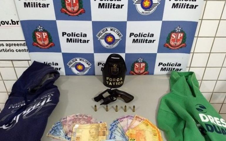 Dupla é presa suspeita de assaltar comércios em Tatuí