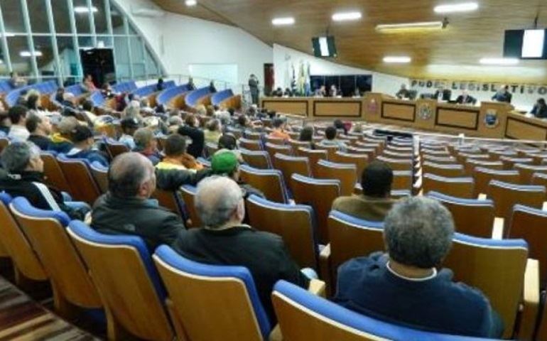Presidente cobra pontualidade dos vereadores