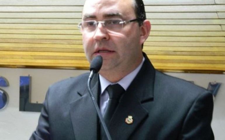 ZANDONÁ COMENTA SOBRE COLETA DE LIXO EM AVARÉ