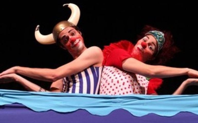 Espetáculo de comédia teatral 'Água até o nariz' é apresentado em Piraju