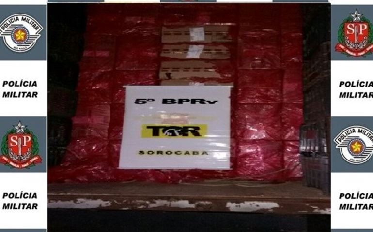 POLÍCIA MILITAR RODOVIÁRIA APREENDE 600 CAIXAS DE CIGARROS CONTRABANDIADOS