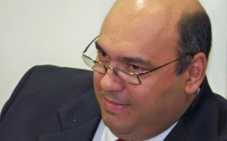 Prefeito Poio esclarece sobre irregularidade em contratação de empresas no ano de 2006
