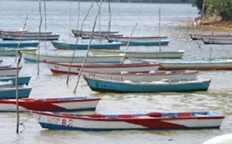 DEZENAS DE BARCOS FARÃO UM PASSEIO ECOLÓGICO PELO PARANAPANEMA AMANHÃ