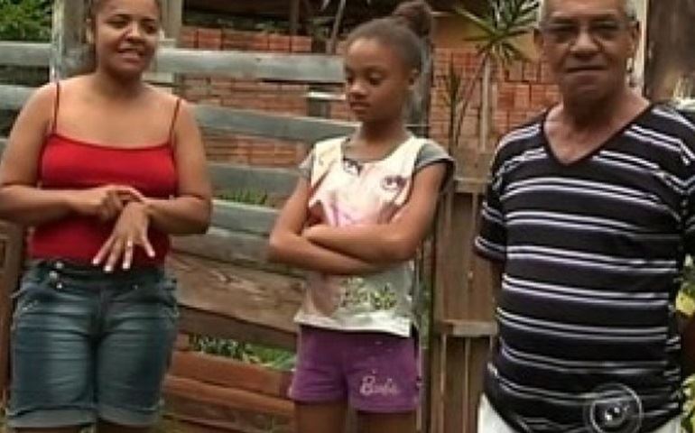 Turistas sofrem com falta d?água no Bairro Costa Azul em Avaré