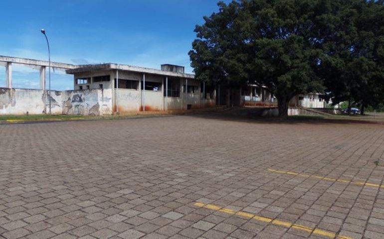 Exames de CNH em Avaré acontecem em local sem infraestrutura.