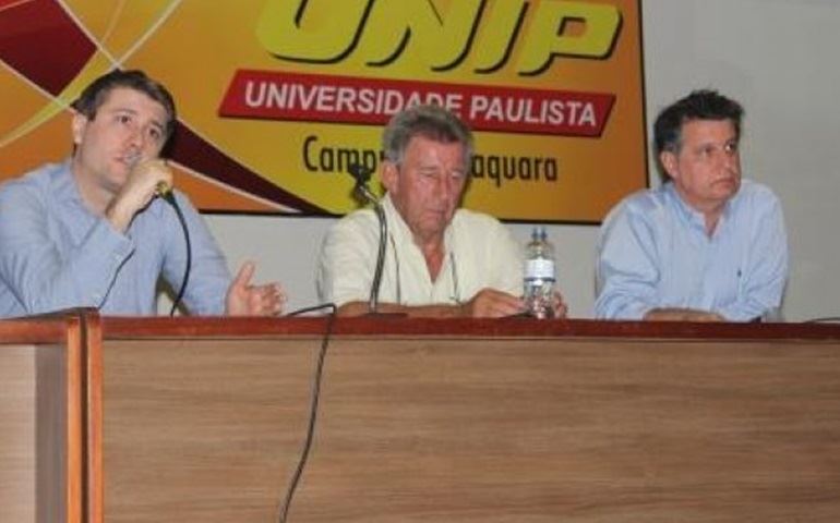 Cancro cítrico sendo discutido em seminário internacional