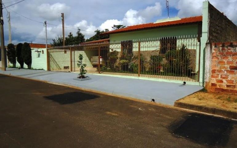 Decreto que multa empresas por asfalto danificado surte efeito