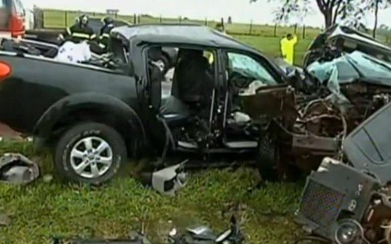 UMA DAS SOBREVIVENTES  DO  ACIDENTE  CORRE  O RISCO DE TER SUAS PERNAS AMPUTADAS.