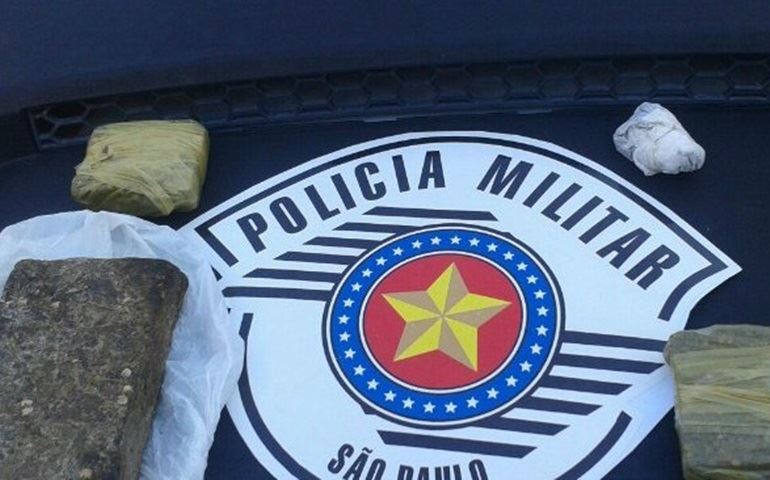 Homem é preso com tijolo de maconha em Cerqueira César