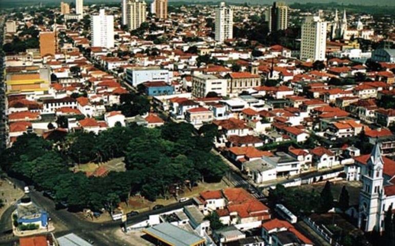 Botucatu tem 71 trailers no Centro