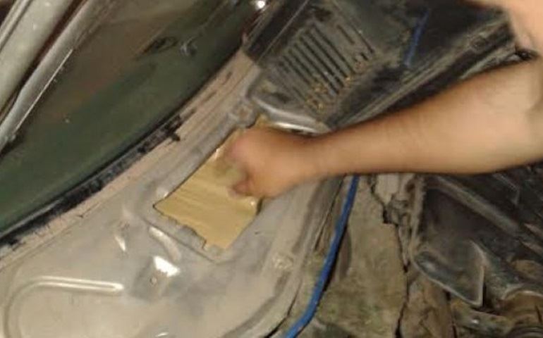 TOR apreende drogas ocultas em lataria e estofamento de carro