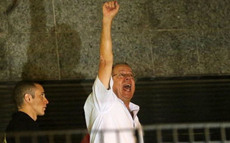 Supremo dá aval para trabalho de Dirceu em escritório de advocacia.    Muda Brasil!
