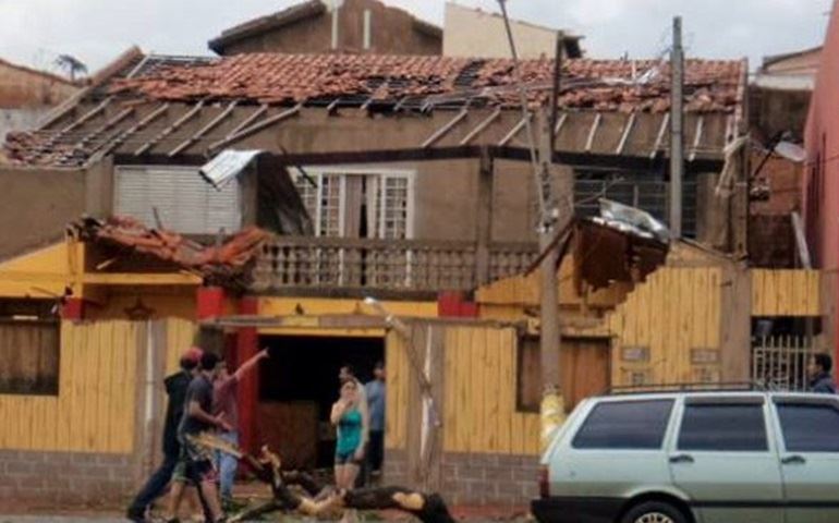 TAQURITIBA PRECISA DE DOAÇÃO DE MATERIAIS DE CONSTRUÇÃO.