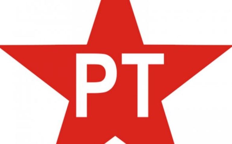 Nenhum governo cala a boca do PT, diz Wagner