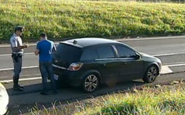 Polícia faz operação contra motoristas que ?furam? pedágios