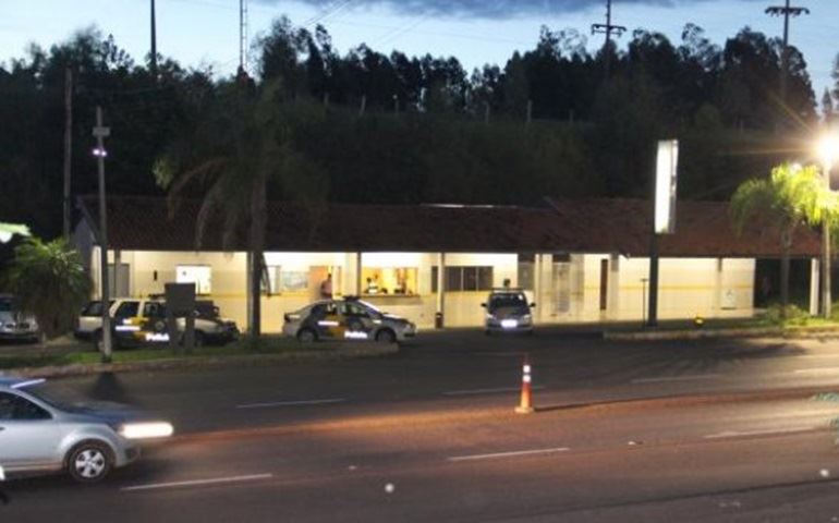 Programa acorda motorista foi realizado nesta madrugada na Base da Pol. Rodoviária de Avaré.