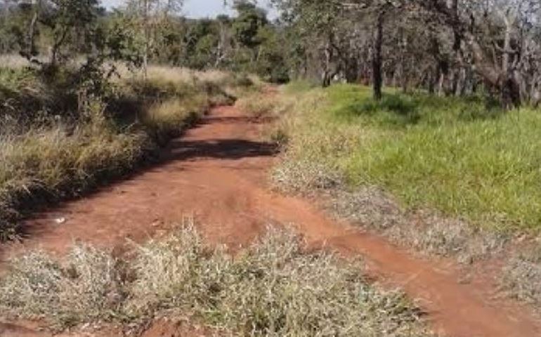 VEREADOR BARRETO PEDE MELHORIAS PARA O BAIRRO PONTA DOS   CAMBARÁS