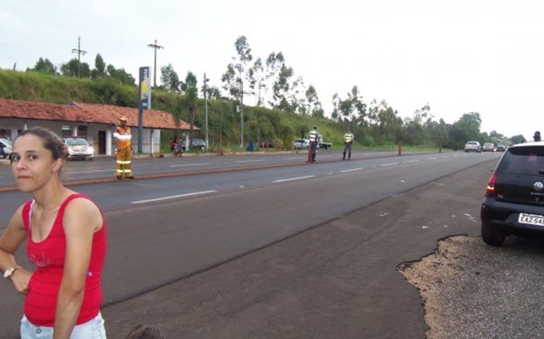 Polícia Rodoviária de Avaré sempre zelando pela segurança dos usuários faz o teste de bafômetro.
