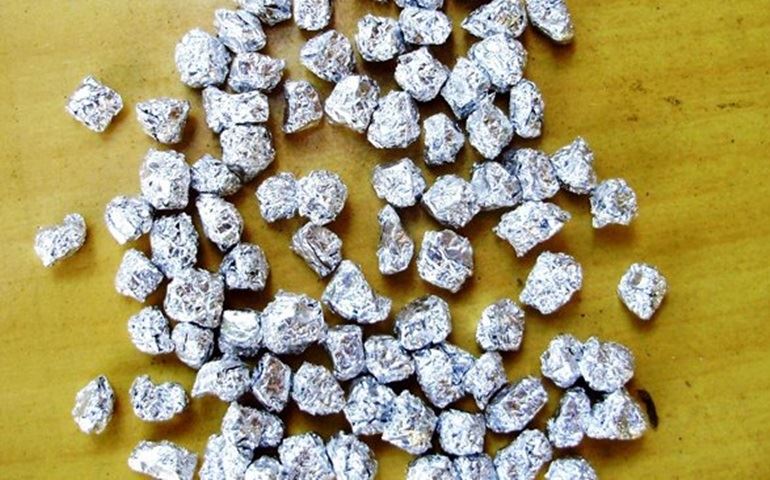 Botucatu: menor é pego em moto com 189 pedras de crack