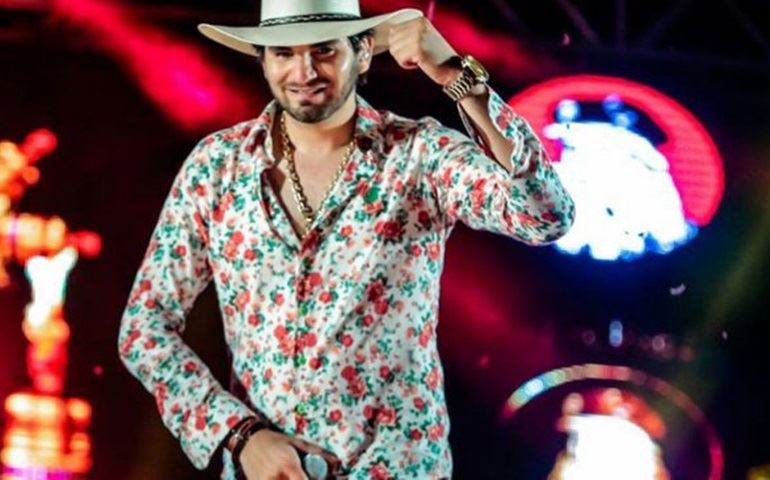 Loubet se apresenta no Palazzo Garibaldi em Avaré