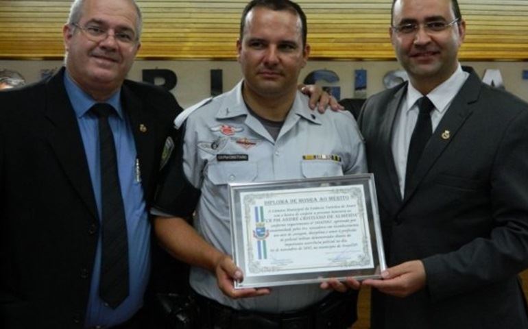 Câmara entrega Diploma de Honra ao Mérito à equipe do TOR