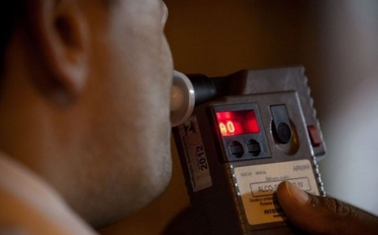 Homem é detido suspeito de dirigir embriagado após acidente em Avaré